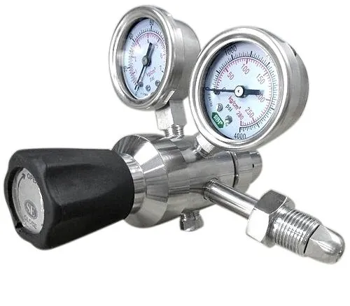 Gas pressure regulators